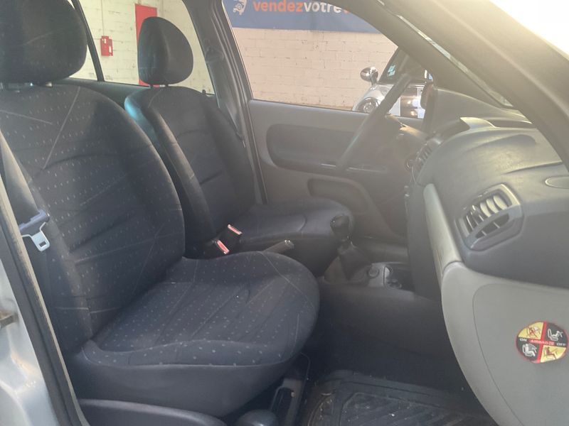 Renault Clio 1.5 dCi Expression 2002 – снимка 3