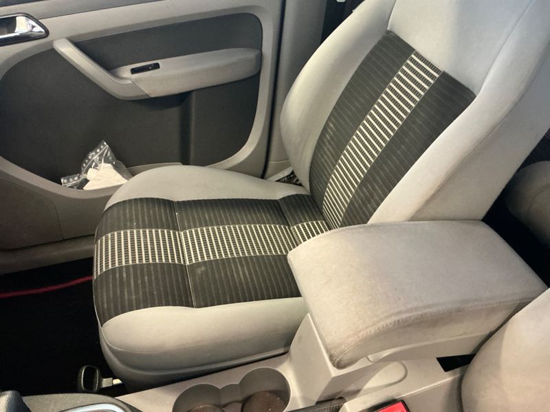 Volkswagen Caddy 1.9 TDI Life Style 2009 – снимка 28
