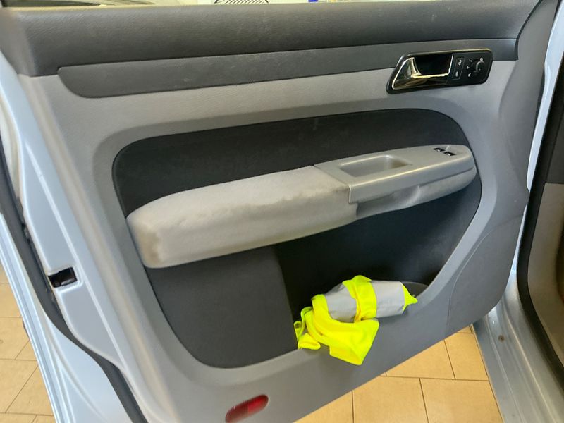 Volkswagen Caddy 1.9 TDI Life Style 2009 – снимка 26