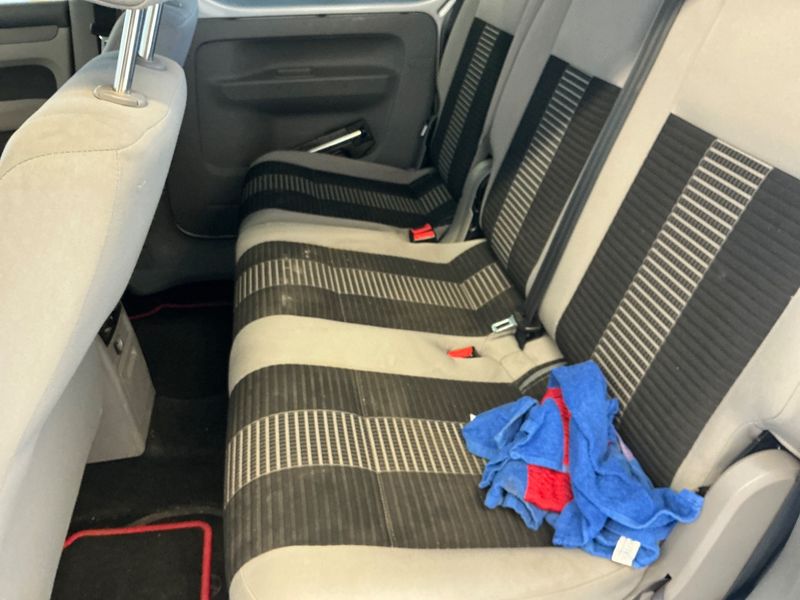 Volkswagen Caddy 1.9 TDI Life Style 2009 – снимка 27