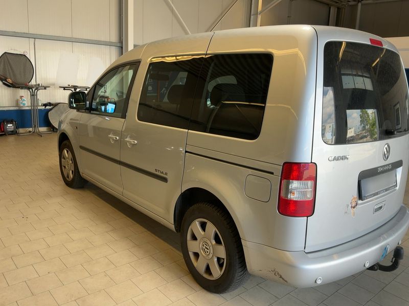 Volkswagen Caddy 1.9 TDI Life Style 2009 – снимка 6