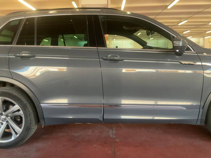 Volkswagen Tiguan 2.0 TDI R-Line 4Motion 2021 – снимка 10