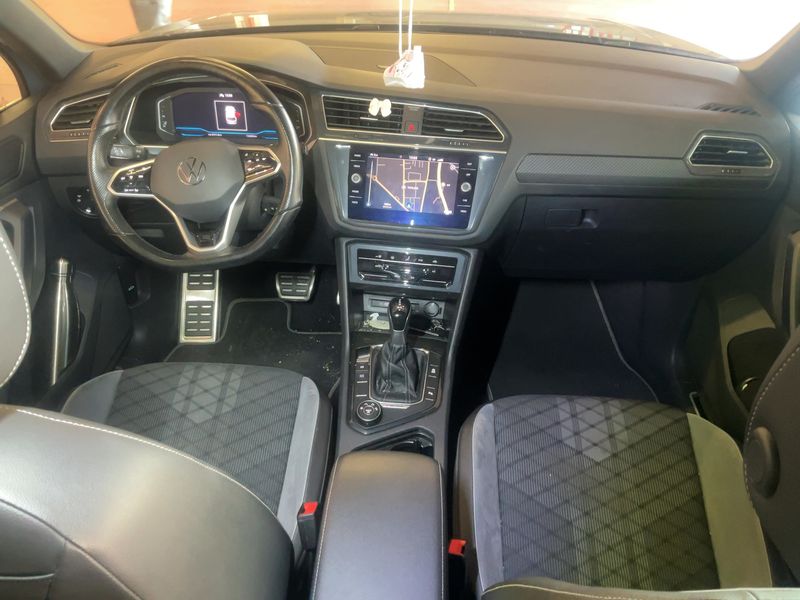 Volkswagen Tiguan 2.0 TDI R-Line 4Motion 2021 – снимка 17