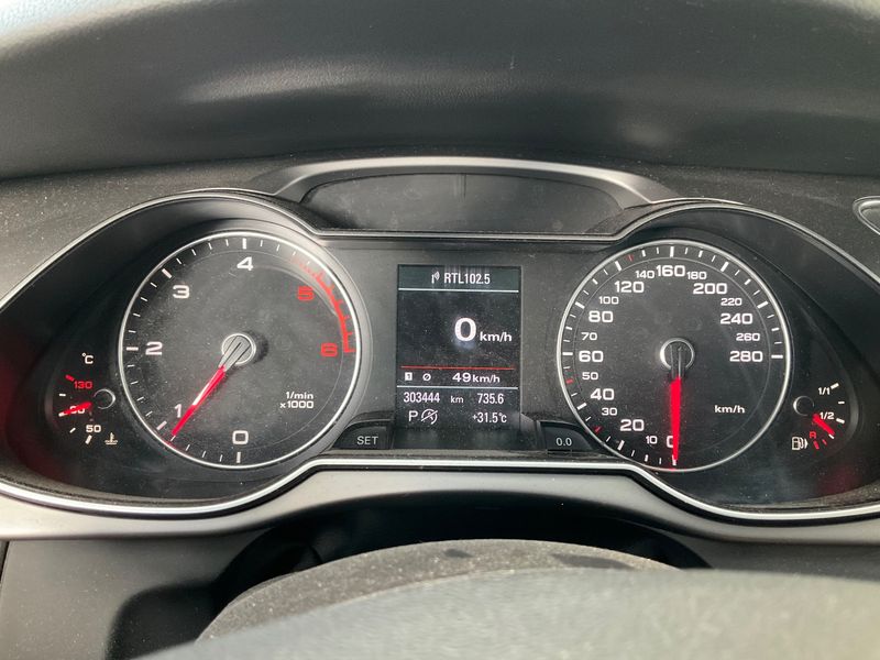Audi A4 2.0 TDI Advanced 2014 – снимка 13