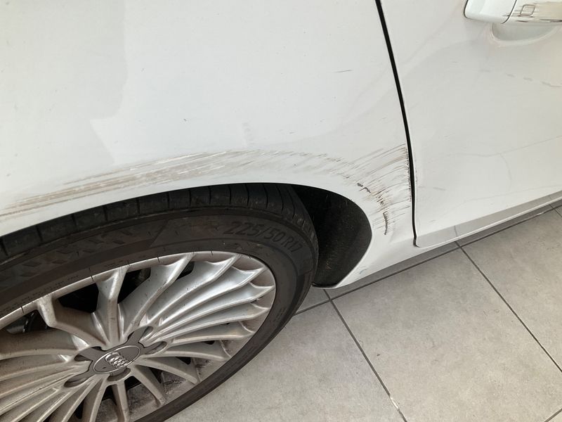 Audi A4 2.0 TDI Advanced 2014 – снимка на щета
