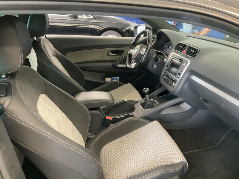 Volkswagen Scirocco 1.4 TSI 2010 – снимка 17