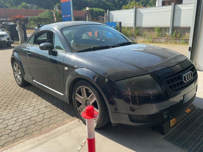 Audi TT 1.8 Turbo Coupe 2003 – снимка 12