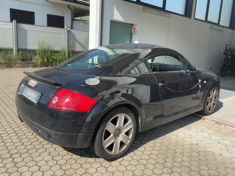 Audi TT 1.8 Turbo Coupe 2003 – снимка 8