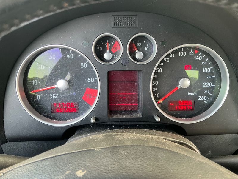 Audi TT 1.8 Turbo Coupe 2003 – снимка 18