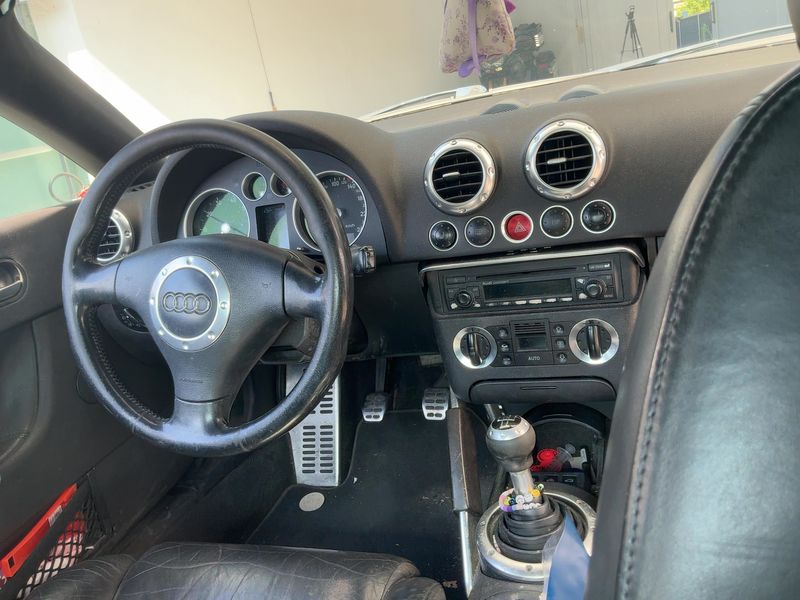 Audi TT 1.8 Turbo Coupe 2003 – снимка 17