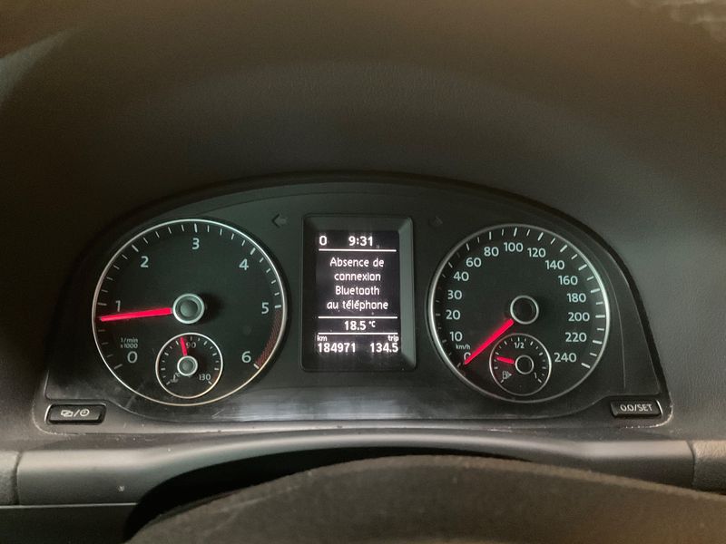 Volkswagen Touran 1.6 TDI Comfortline BlueMotion Tech 2013 – снимка 18