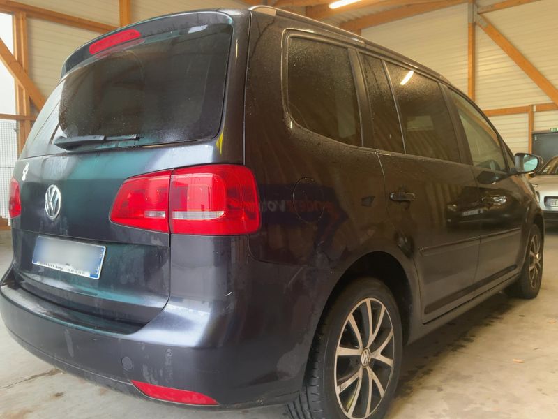 Volkswagen Touran 1.6 TDI Comfortline BlueMotion Tech 2013 – снимка 8