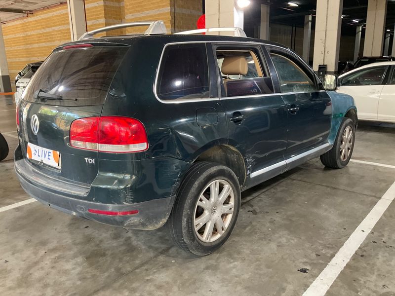 Volkswagen Touareg 2.5 TDI R5 2006 – снимка 2