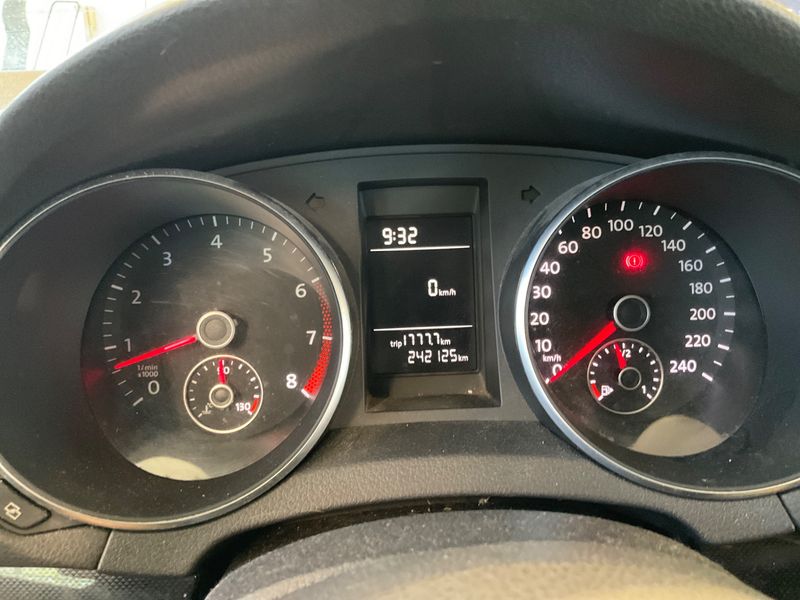 Volkswagen Golf VI 1.6 Comfortline 2009 – снимка 4