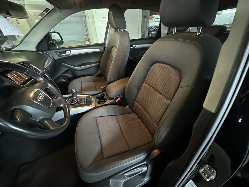 Audi Q5 2.0 TDI quattro 2011 – снимка 18