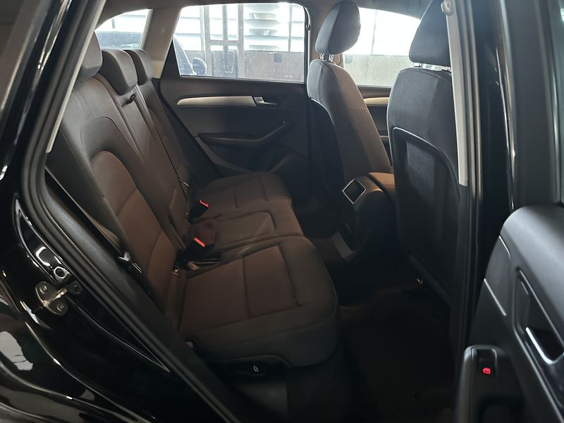 Audi Q5 2.0 TDI quattro 2011 – снимка 13