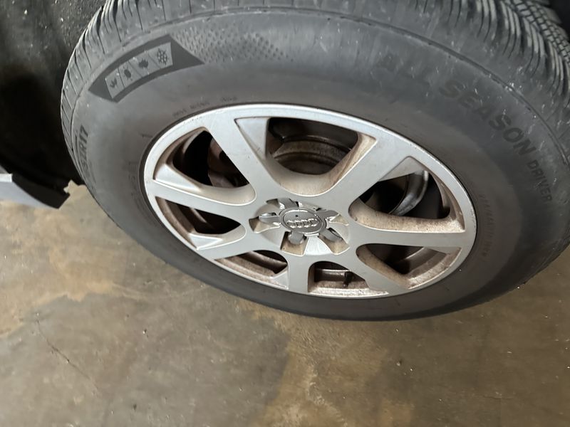 Audi Q5 2.0 TDI quattro 2011 – снимка 19