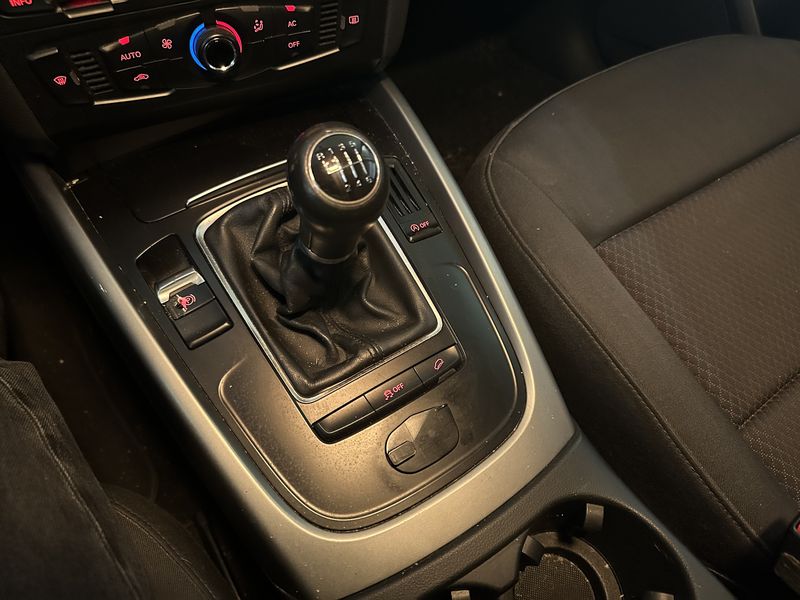 Audi Q5 2.0 TDI quattro 2011 – снимка 17