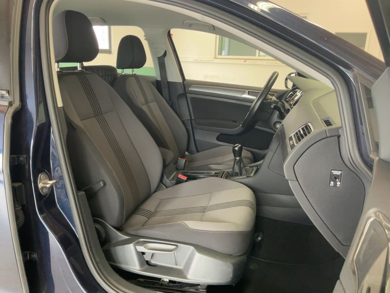 Volkswagen Golf VII 1.6 TDI Allstar BlueMotion Tech 2016 – снимка 17