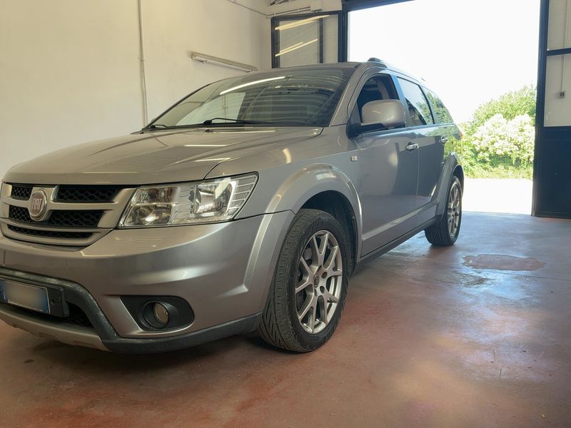 Fiat Freemont 2.0 Multijet Lounge 4WD 2015 – снимка 2