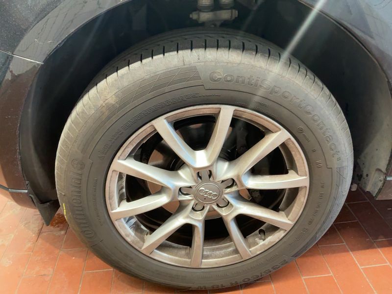 Audi Q5 2.0 TFSI quattro 2009 – снимка 3