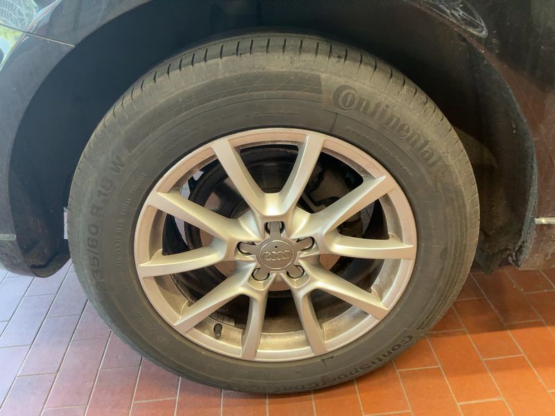 Audi Q5 2.0 TFSI quattro 2009 – снимка 9