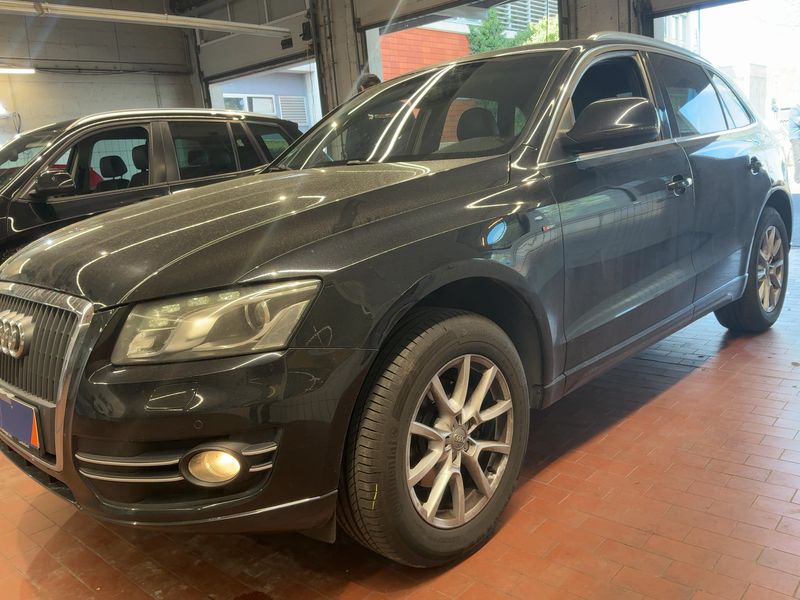 Audi Q5 2.0 TFSI quattro 2009 – снимка 1