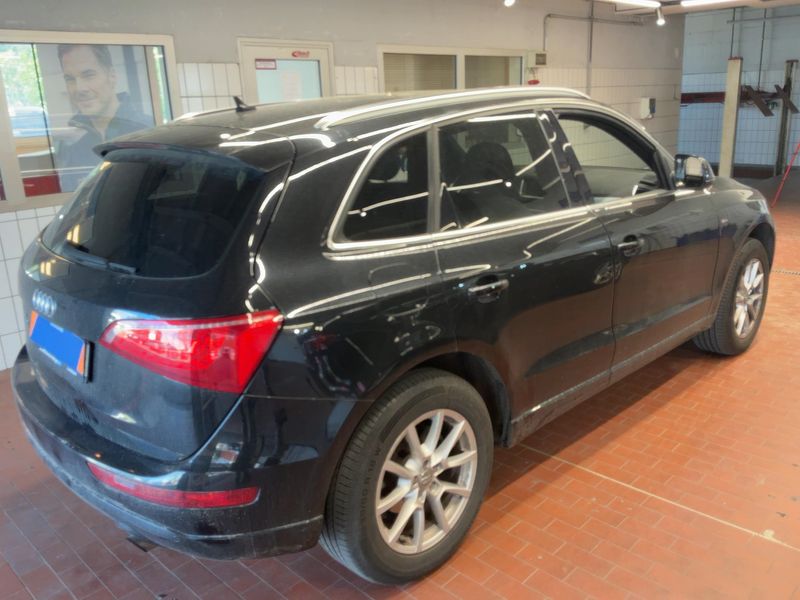 Audi Q5 2.0 TFSI quattro 2009 – снимка 8