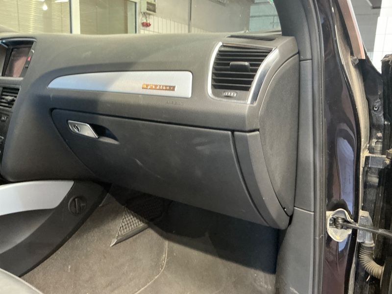 Audi Q5 2.0 TFSI quattro 2009 – снимка 24