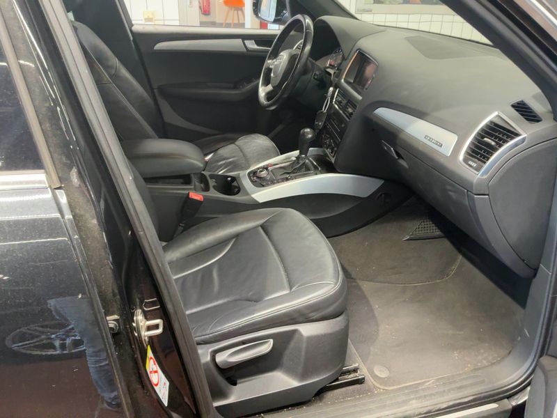 Audi Q5 2.0 TFSI quattro 2009 – снимка 17