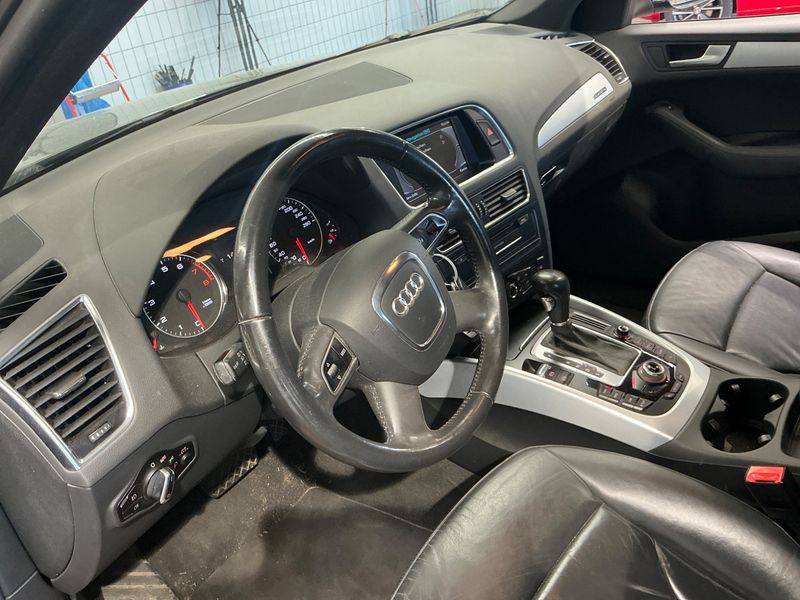 Audi Q5 2.0 TFSI quattro 2009 – снимка 26