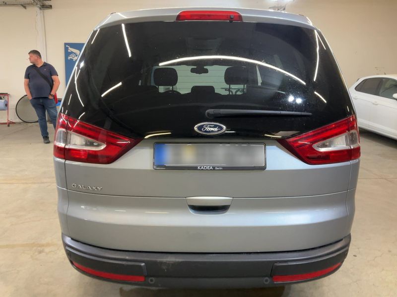 Ford Galaxy 2.0 TDCi Champions Edition 2012 – снимка 7