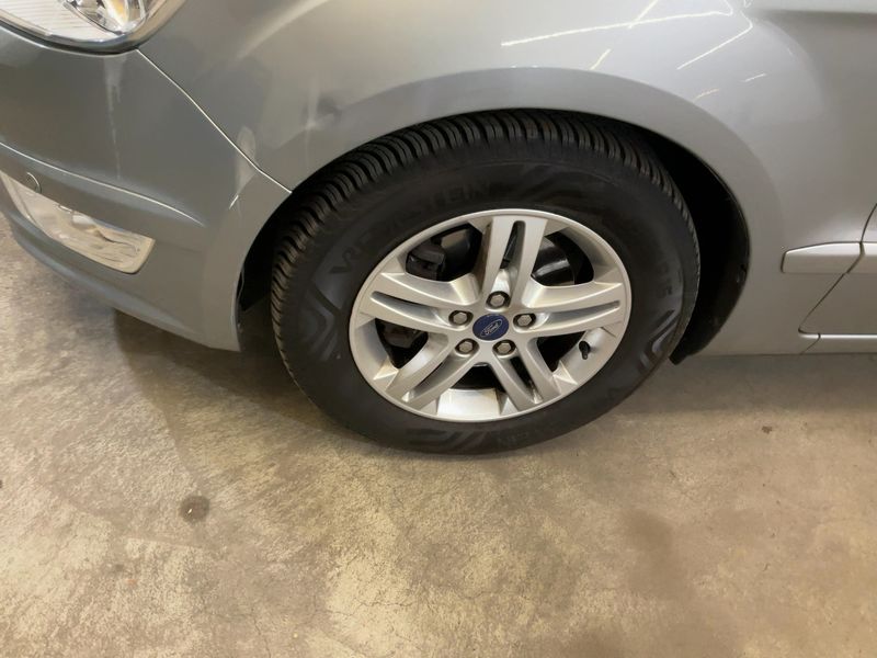 Ford Galaxy 2.0 TDCi Champions Edition 2012 – снимка 3