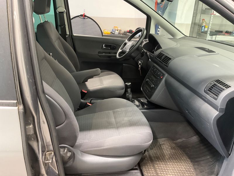 Seat Alhambra 2.0 TDI Reference 2010 – снимка 3