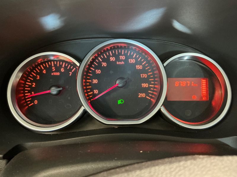 Dacia Lodgy 1.6 SCe Techroad 2019 – снимка 19