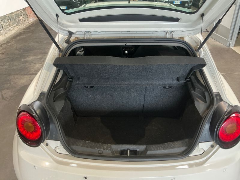 Alfa Romeo MiTo 1.3 JTDM Progression 2014 – снимка на щета