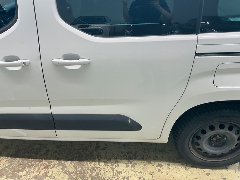 Opel Combo Life 1.5 CDTI Edition 2022 – снимка на щета