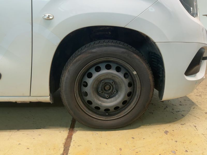 Opel Combo Life 1.5 CDTI Edition 2022 – снимка 20