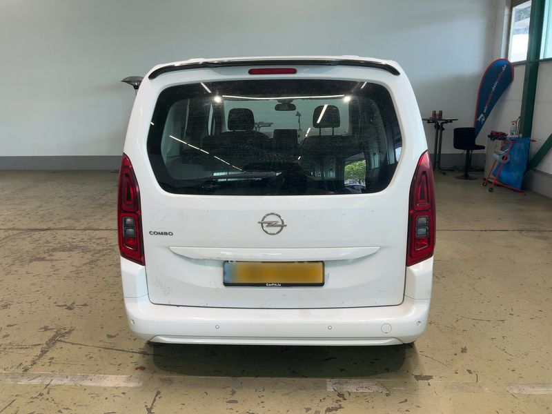 Opel Combo Life 1.5 CDTI Edition 2022 – снимка на щета