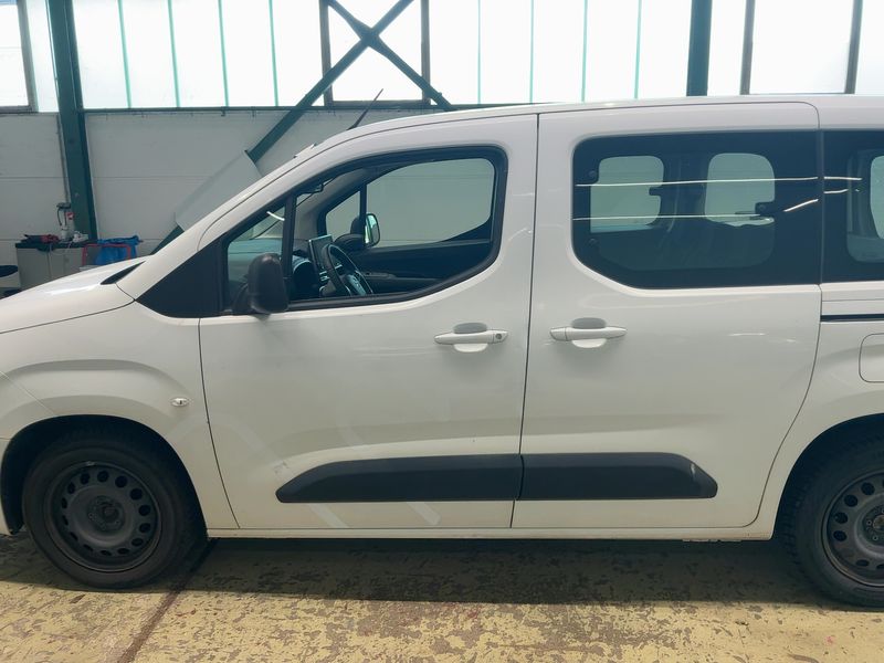 Opel Combo Life 1.5 CDTI Edition 2022 – снимка на щета