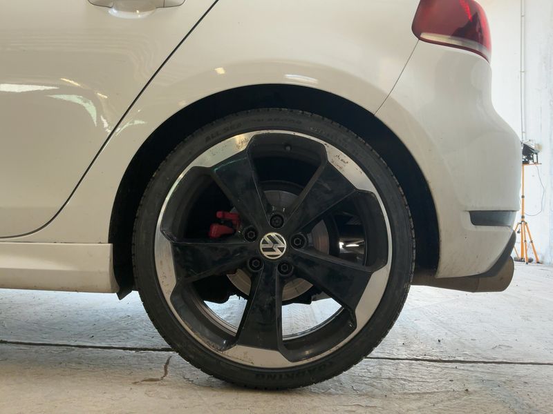 Volkswagen Golf VI 2.0 TSI GTI Edition 35 2011 – снимка 5