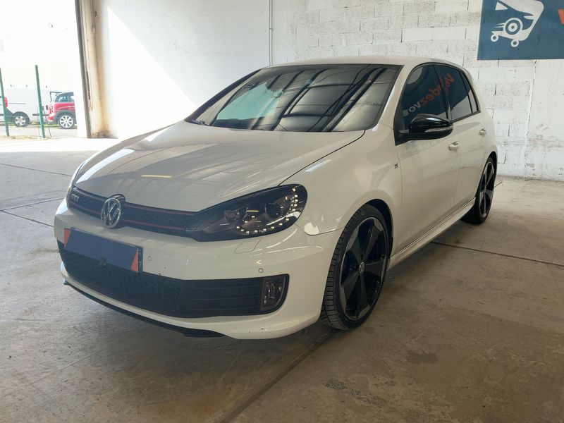 Volkswagen Golf VI 2.0 TSI GTI Edition 35 2011 – снимка 1