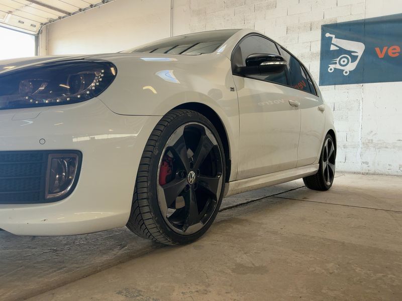 Volkswagen Golf VI 2.0 TSI GTI Edition 35 2011 – снимка 2
