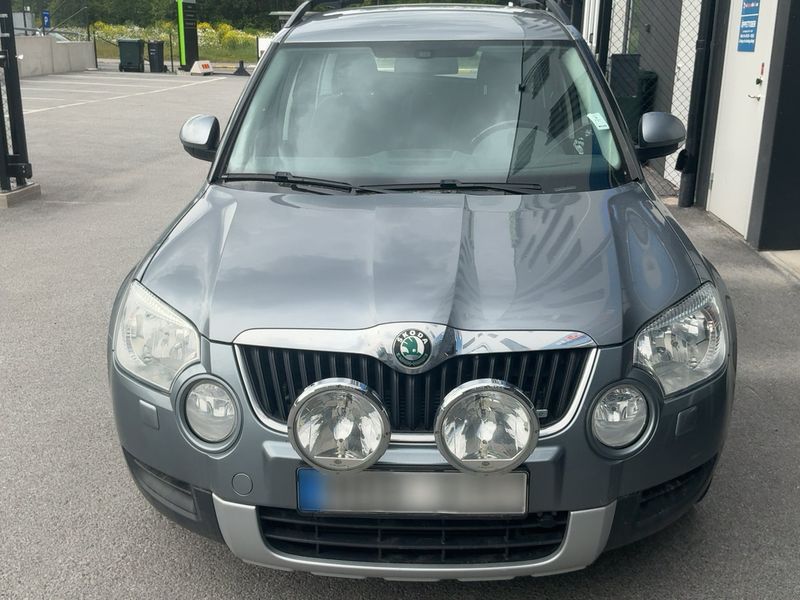 Skoda Yeti 1.6 TDI GreenLine 2012 – снимка 14