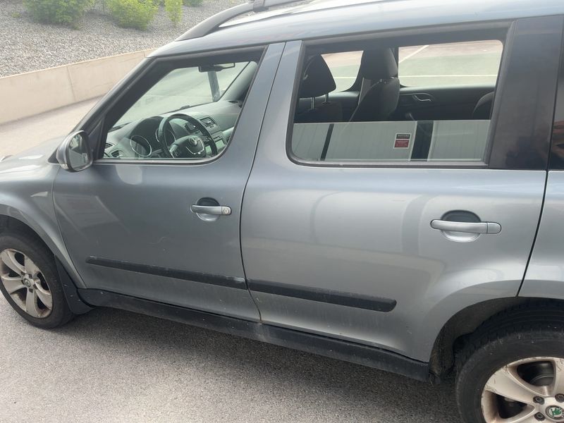 Skoda Yeti 1.6 TDI GreenLine 2012 – снимка 4