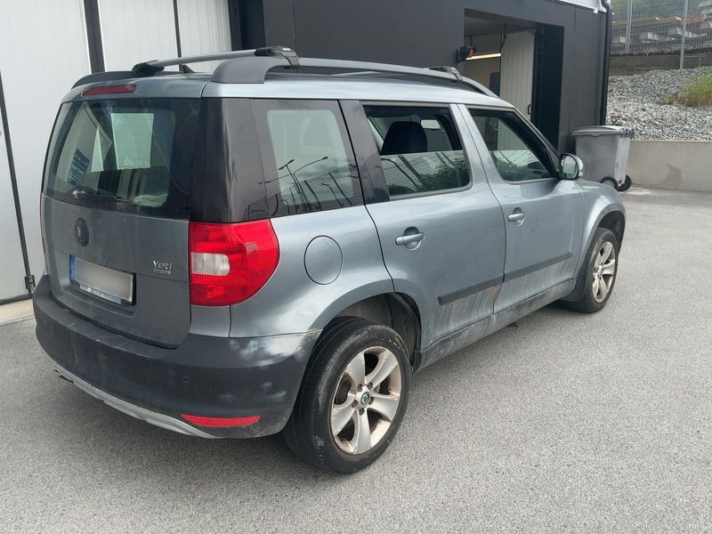 Skoda Yeti 1.6 TDI GreenLine 2012 – снимка 8