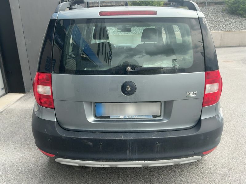 Skoda Yeti 1.6 TDI GreenLine 2012 – снимка 7