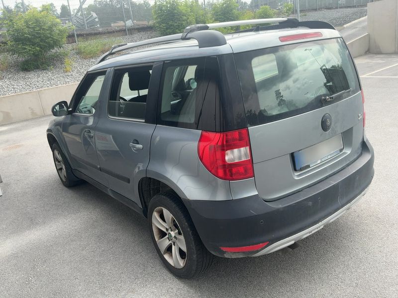 Skoda Yeti 1.6 TDI GreenLine 2012 – снимка 6