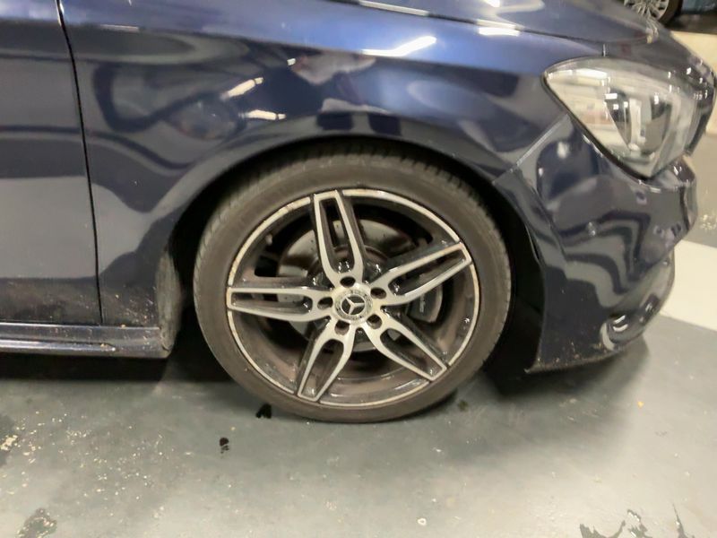 Mercedes-Benz CLA-Klasse CLA 220 d Shooting Brake Fascination 2019 – снимка 11