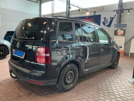 Volkswagen Touran 1.9 TDI Trendline 2009 – снимка 2
